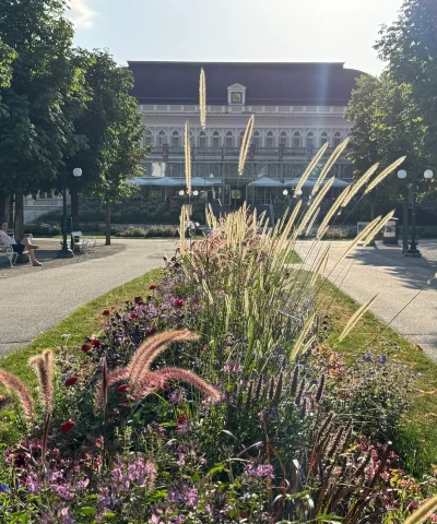 Kurpark, congres- en theatergebouw
